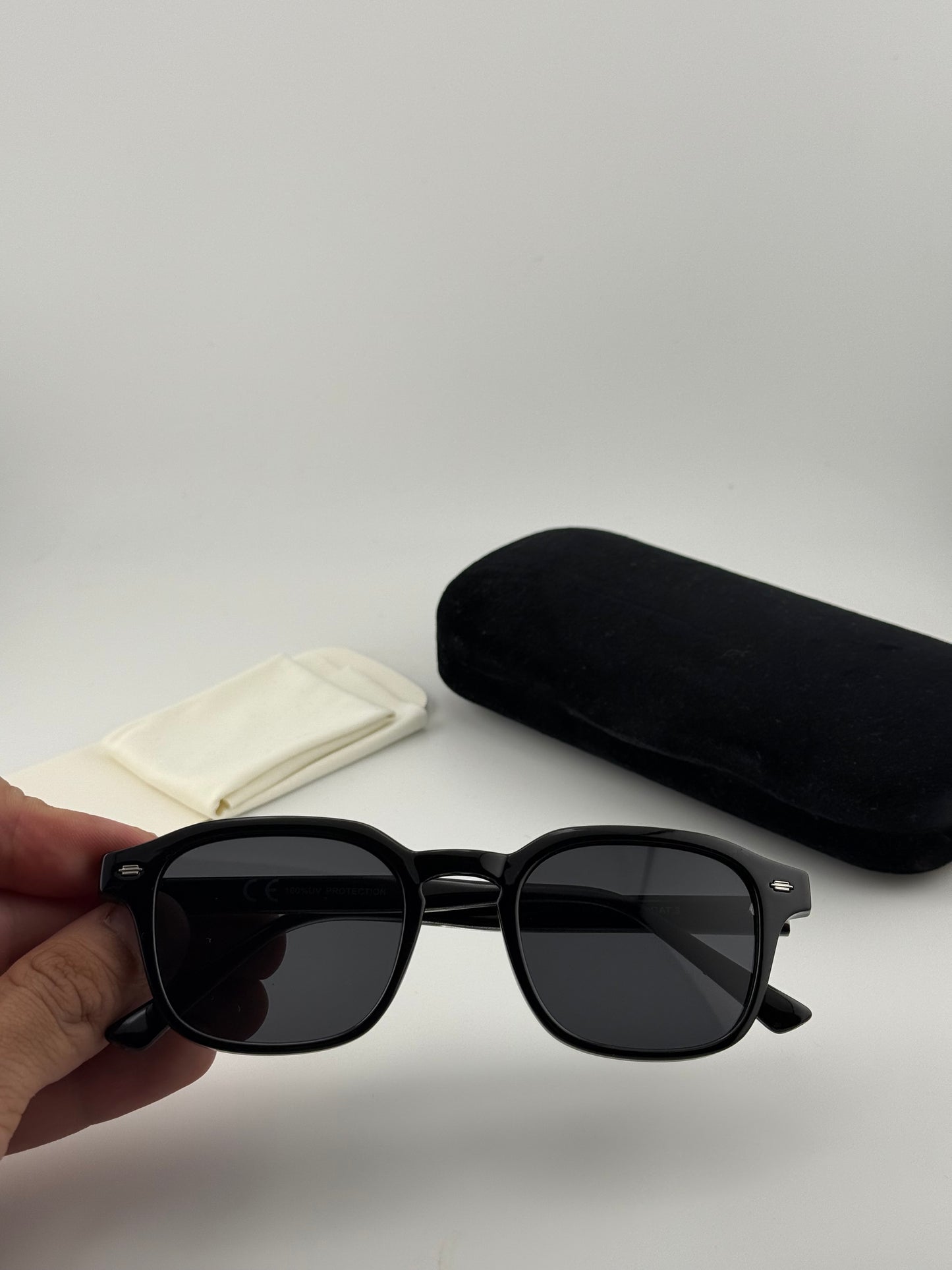 Prisma Black