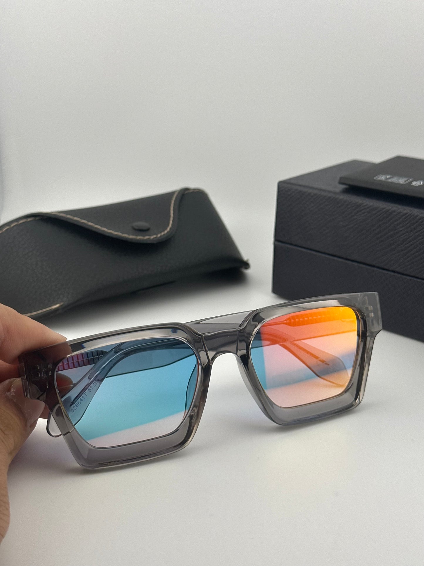 Neon Gray