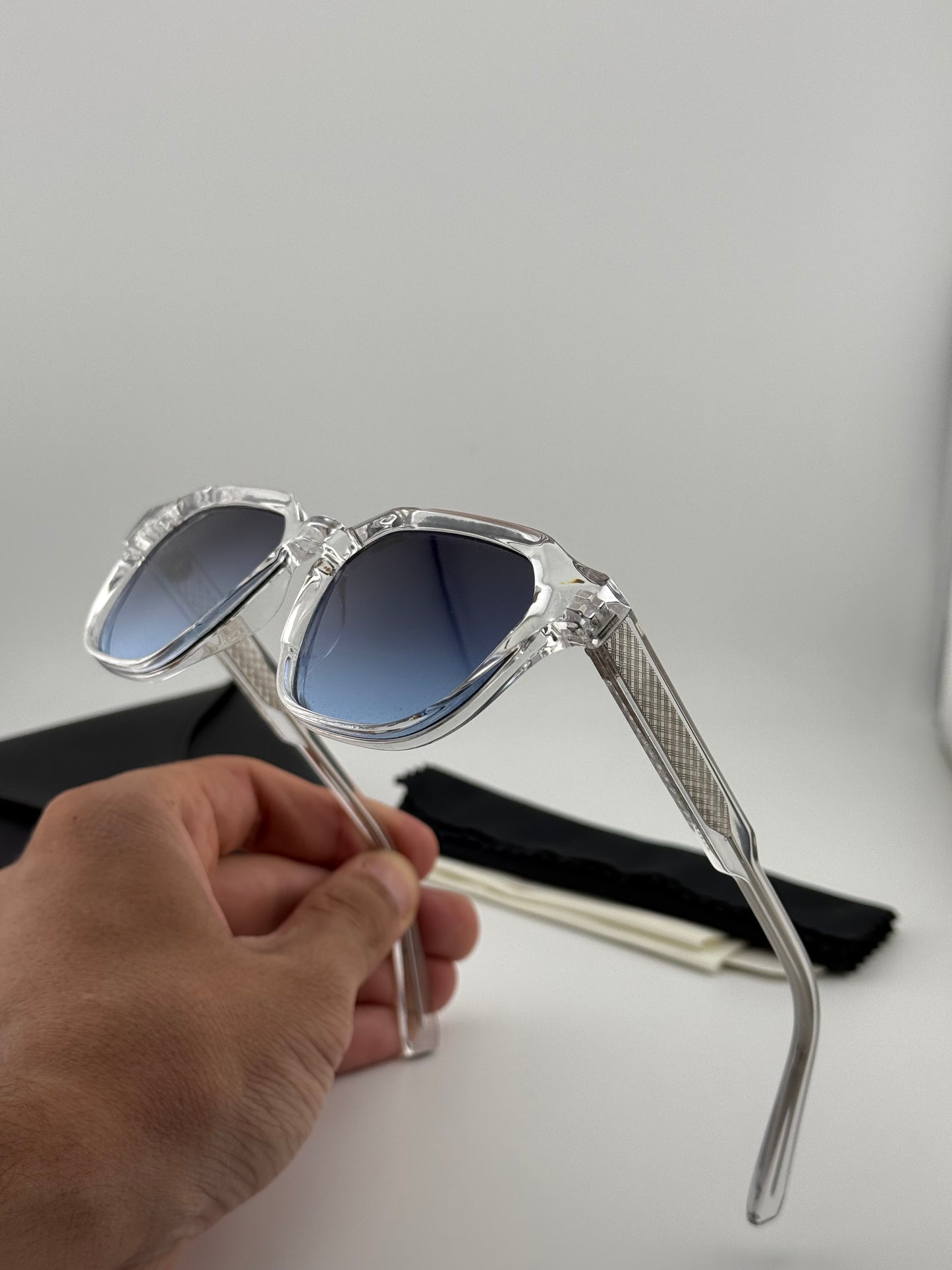 Luxe Breeze