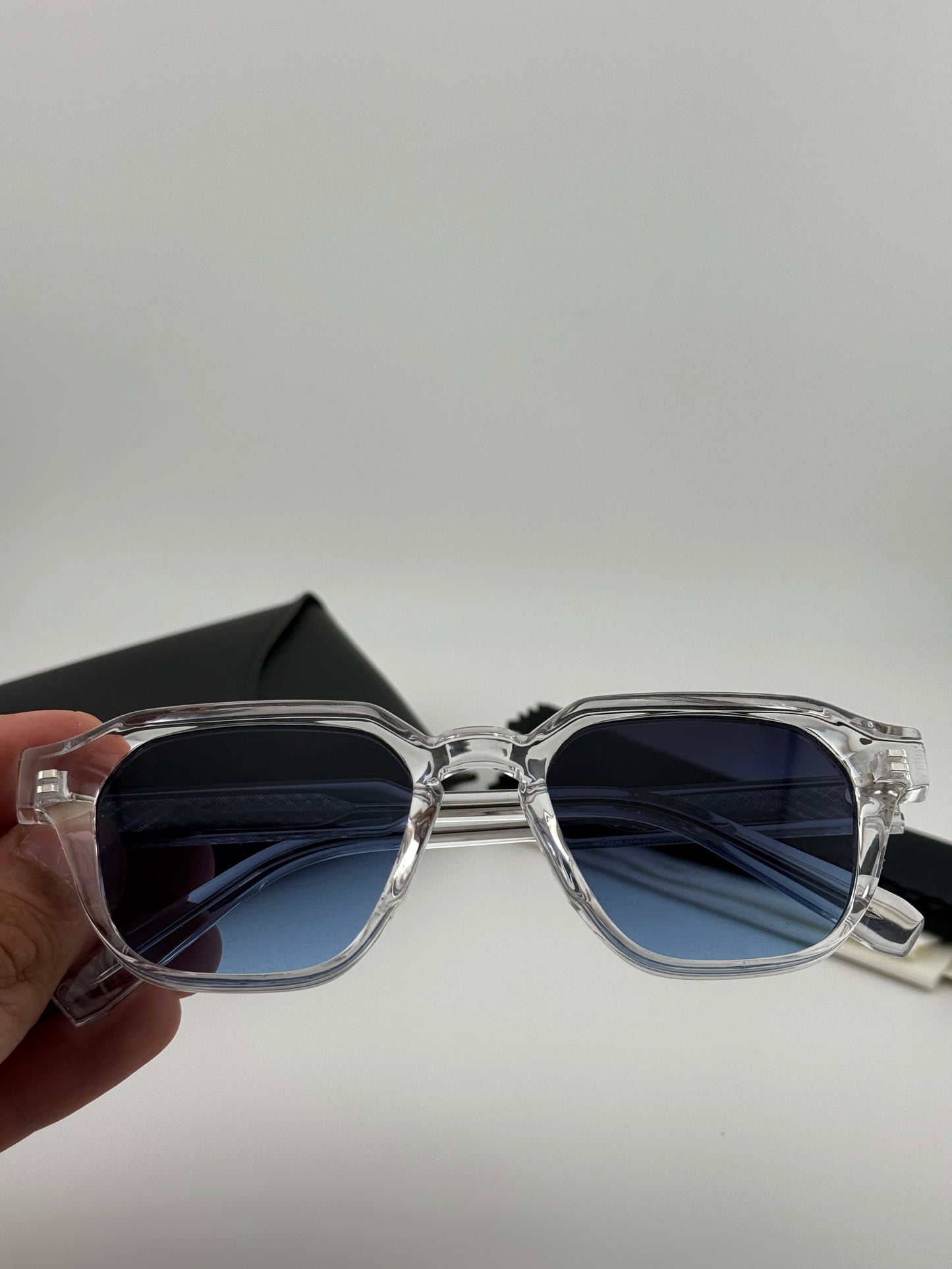 Luxe Breeze