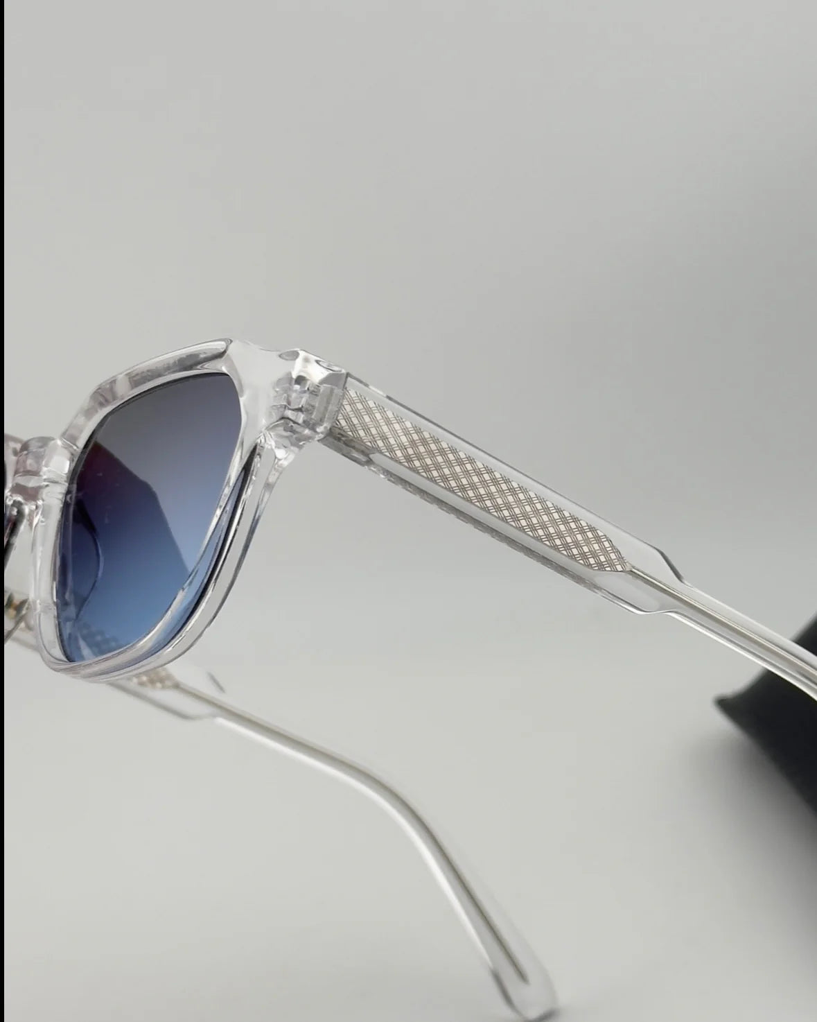 Luxe Breeze