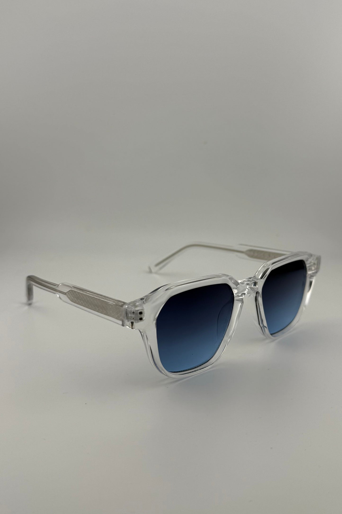 Luxe Breeze